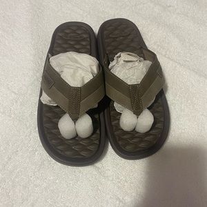 Brand new in box flip flops Aldo